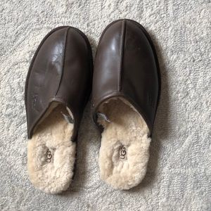 Men’s Ugg Slipper size 11